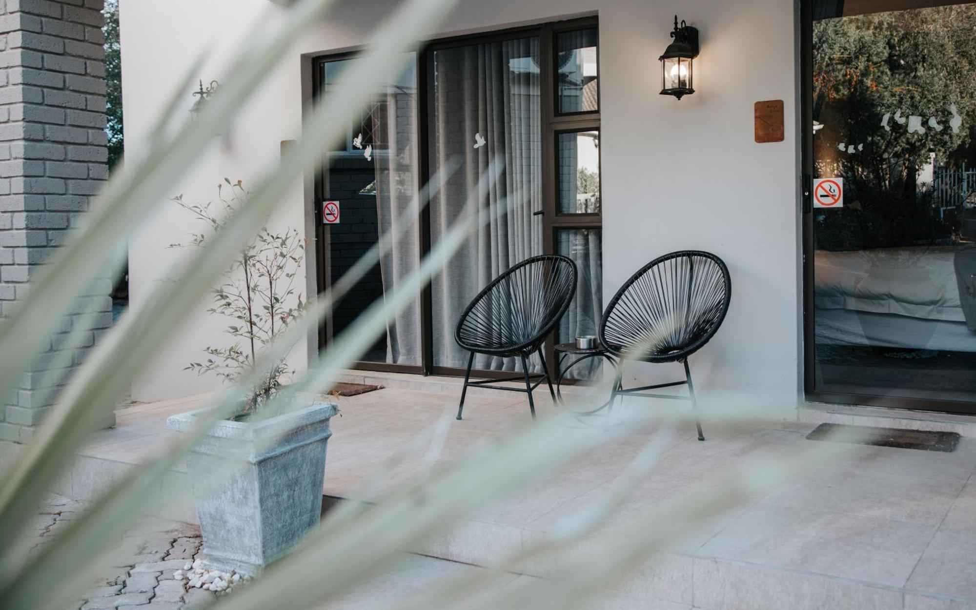 The Symphony Guest House Queenstown Bagian luar foto