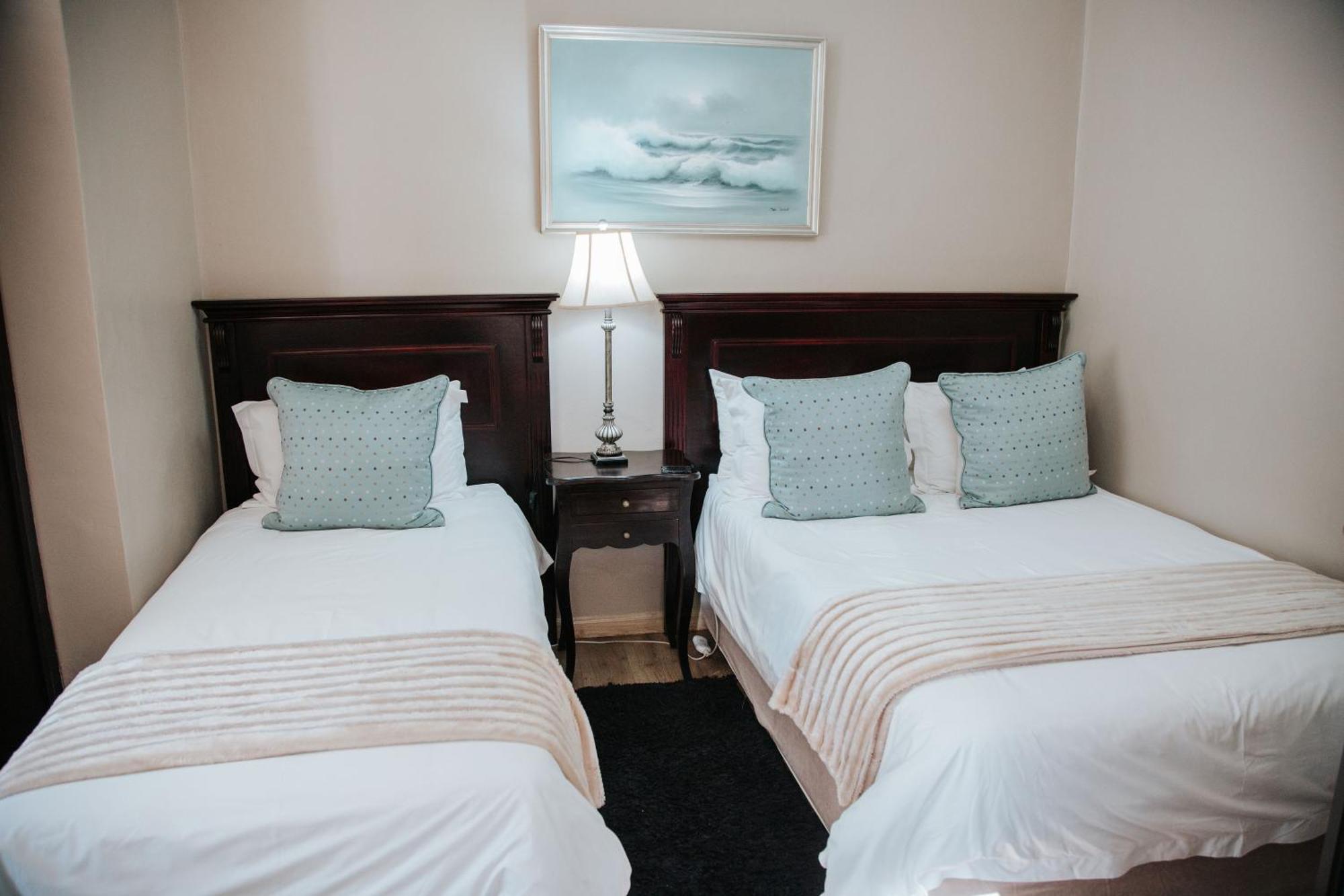 The Symphony Guest House Queenstown Bagian luar foto