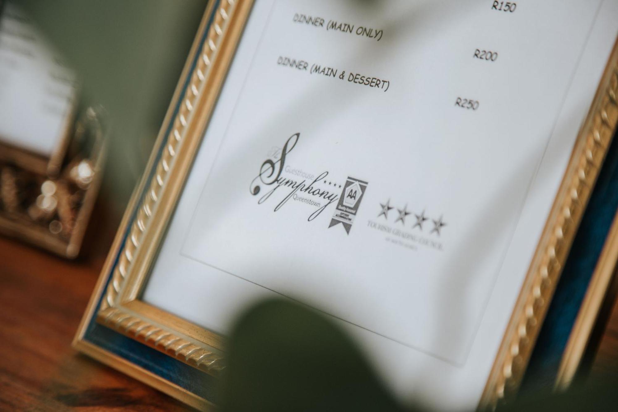 The Symphony Guest House Queenstown Bagian luar foto