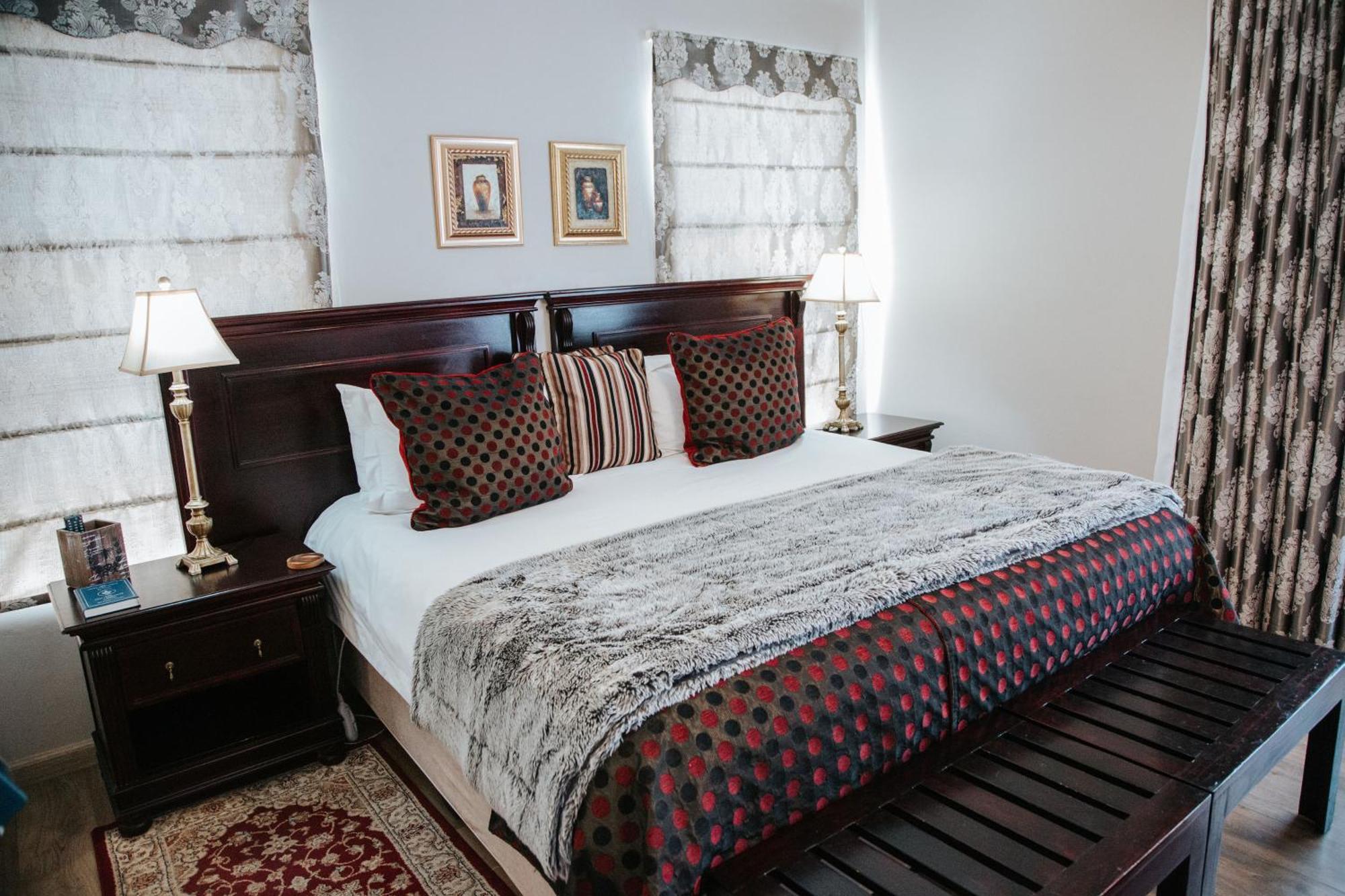 The Symphony Guest House Queenstown Bagian luar foto